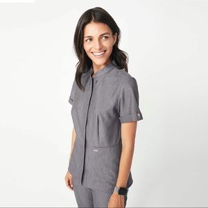 Figs Lira Epaulet top. Grey. Xs